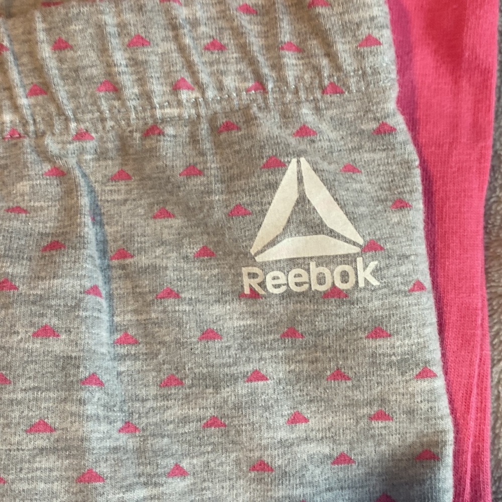 Reebok Matching Set - Picture 5 of 6